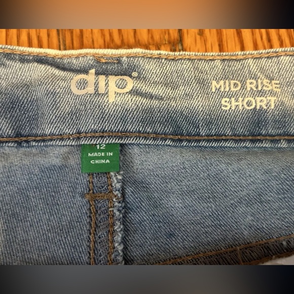 Dip Light Blue Denim Short Mid Rise Size 12 - Picture 2 of 3